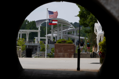 Tunnel zoom on flags Tunnel zoom on flags